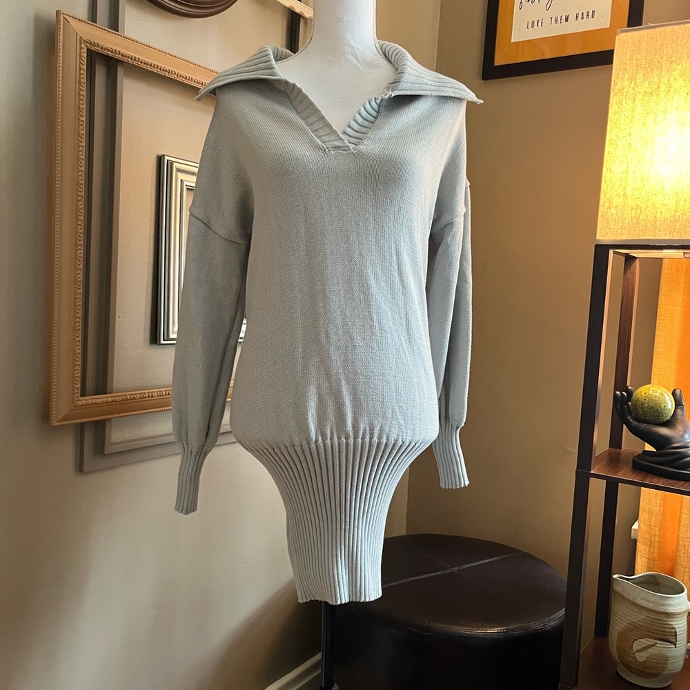 Sweater dress mini from Carpetcom. Light grey. Super soft and stretchy. Size M